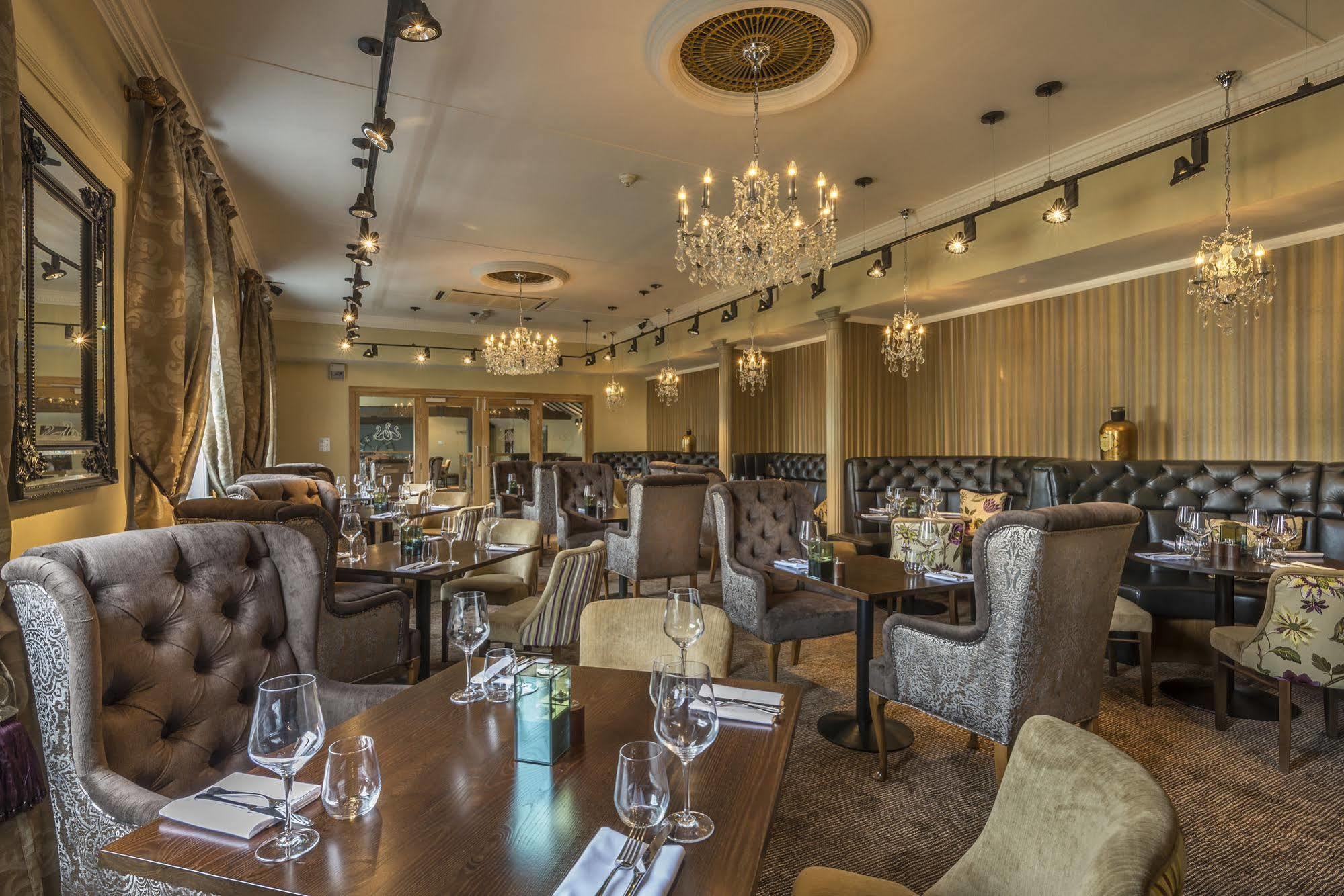 The Three Swans Hotel, Market Harborough, Leicestershire - Part Of The Coaching Group 4*
